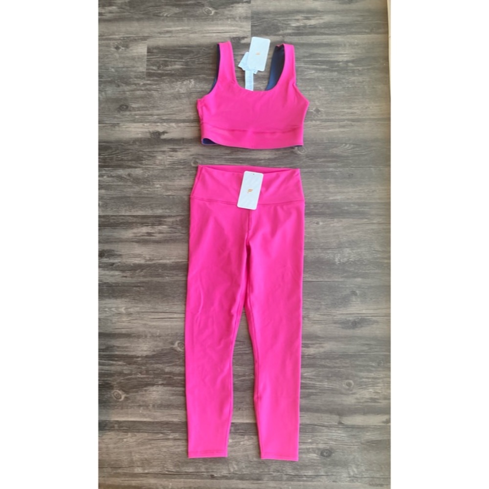 NWT: Fabletics Matching Leggings & Sports Bra Set